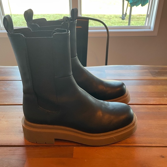 H&M platinum Chelsea boots - Picture 4 of 7